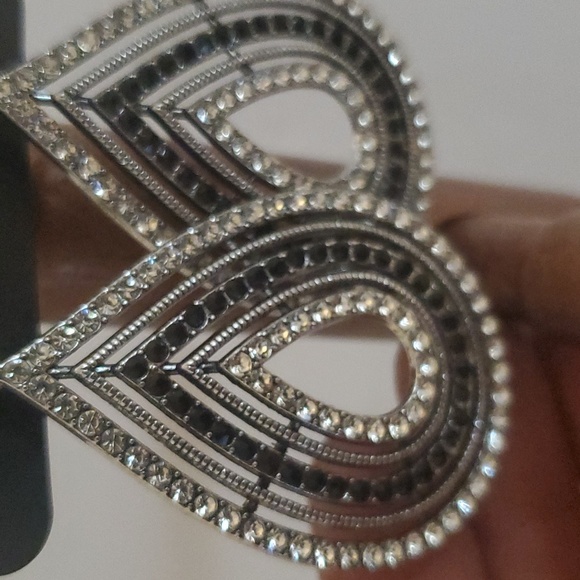 EARRINGS - Picture 2 of 6